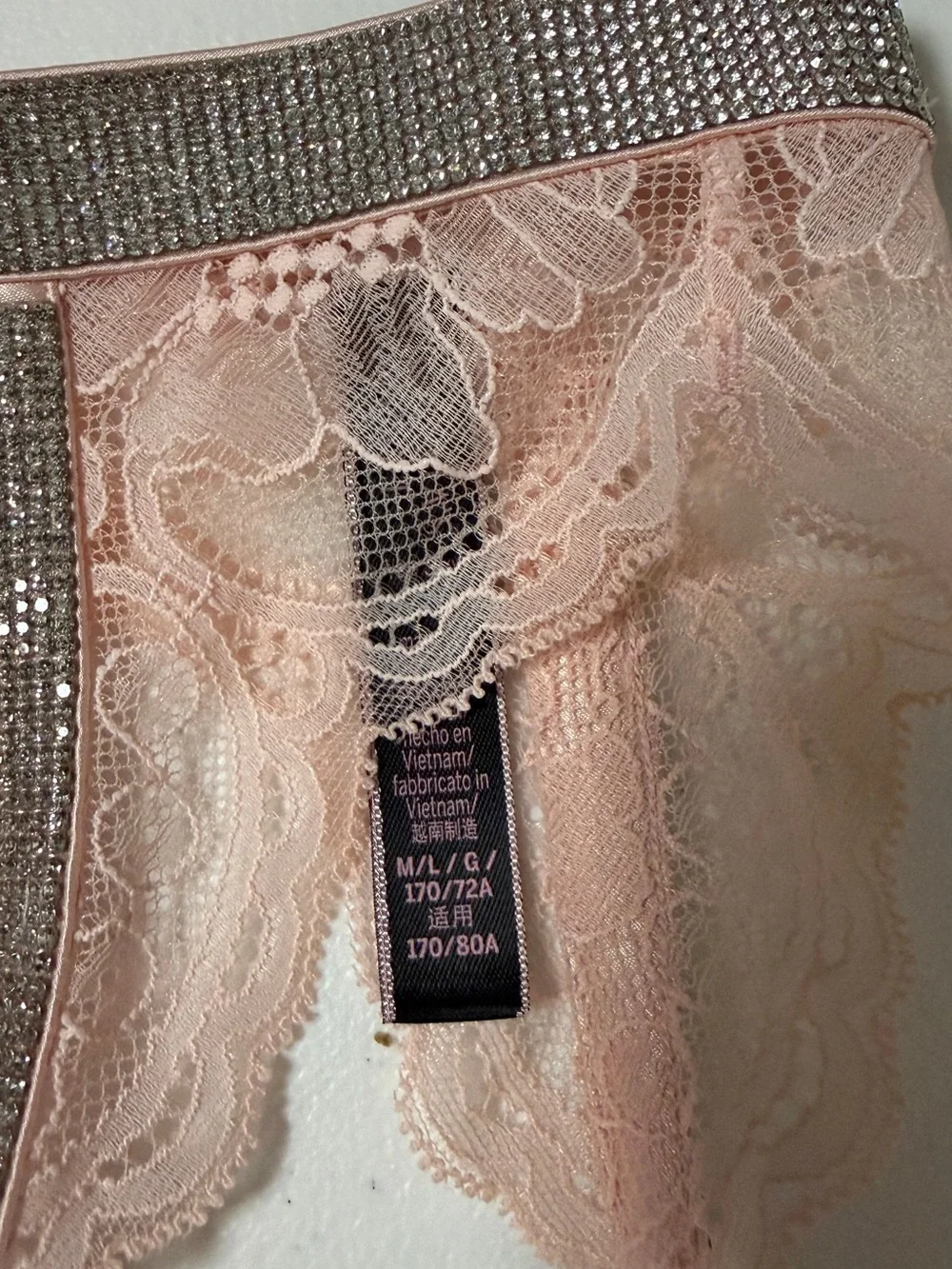 Victoria’s Secret Light Pink Shine Strap Lace Bra Garter Set Pink